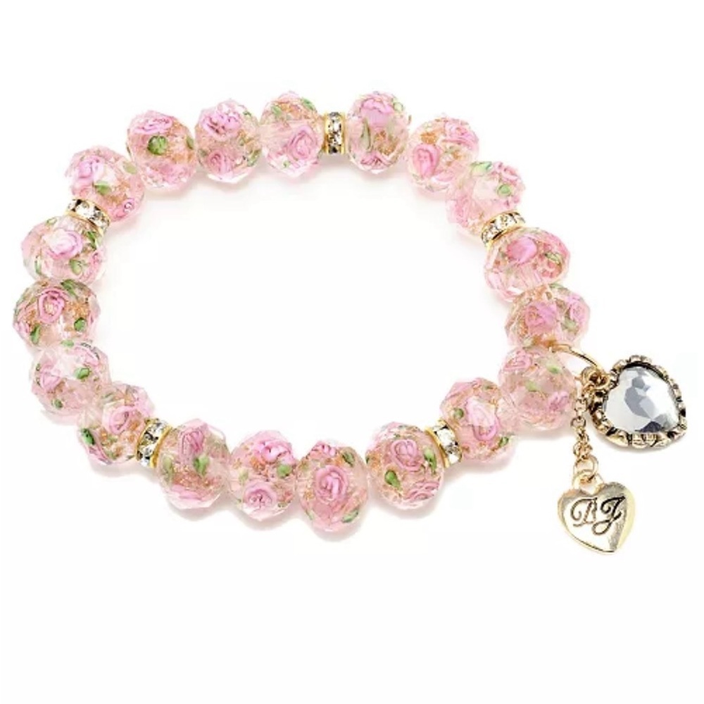 💗 Betsey Johnson Pink Rose Beaded Stretch Bracelet w/ Heart Charms – NWT 💗 - Picture 2 of 4